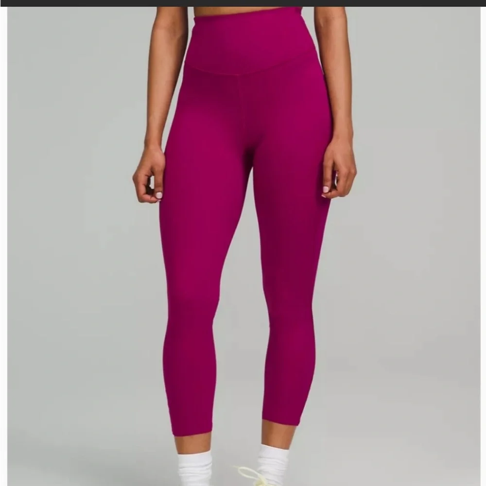 Lululemon Athletica Pink High Rise Cropped Leggings Size 10 - Picture 2 of 12